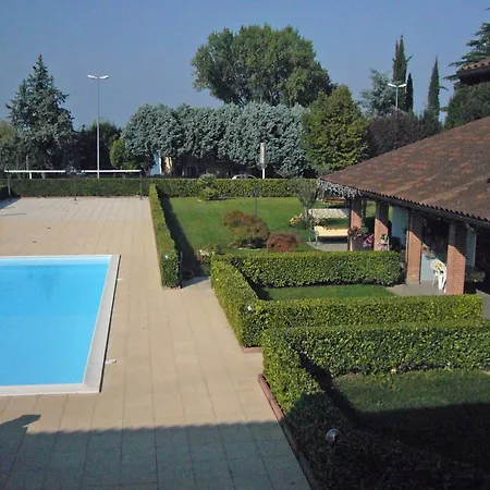Peschiera Lido アパート ペスキエーラ・デル・ガルダ